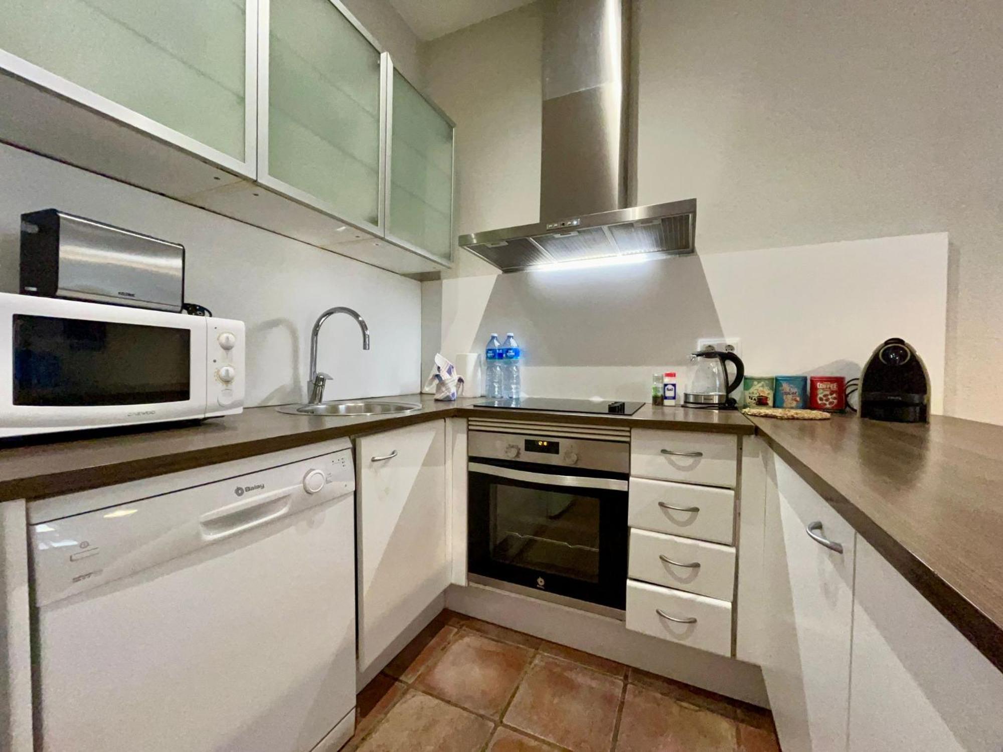 Barcelonaforrent Urban Town Suites ภายนอก รูปภาพ