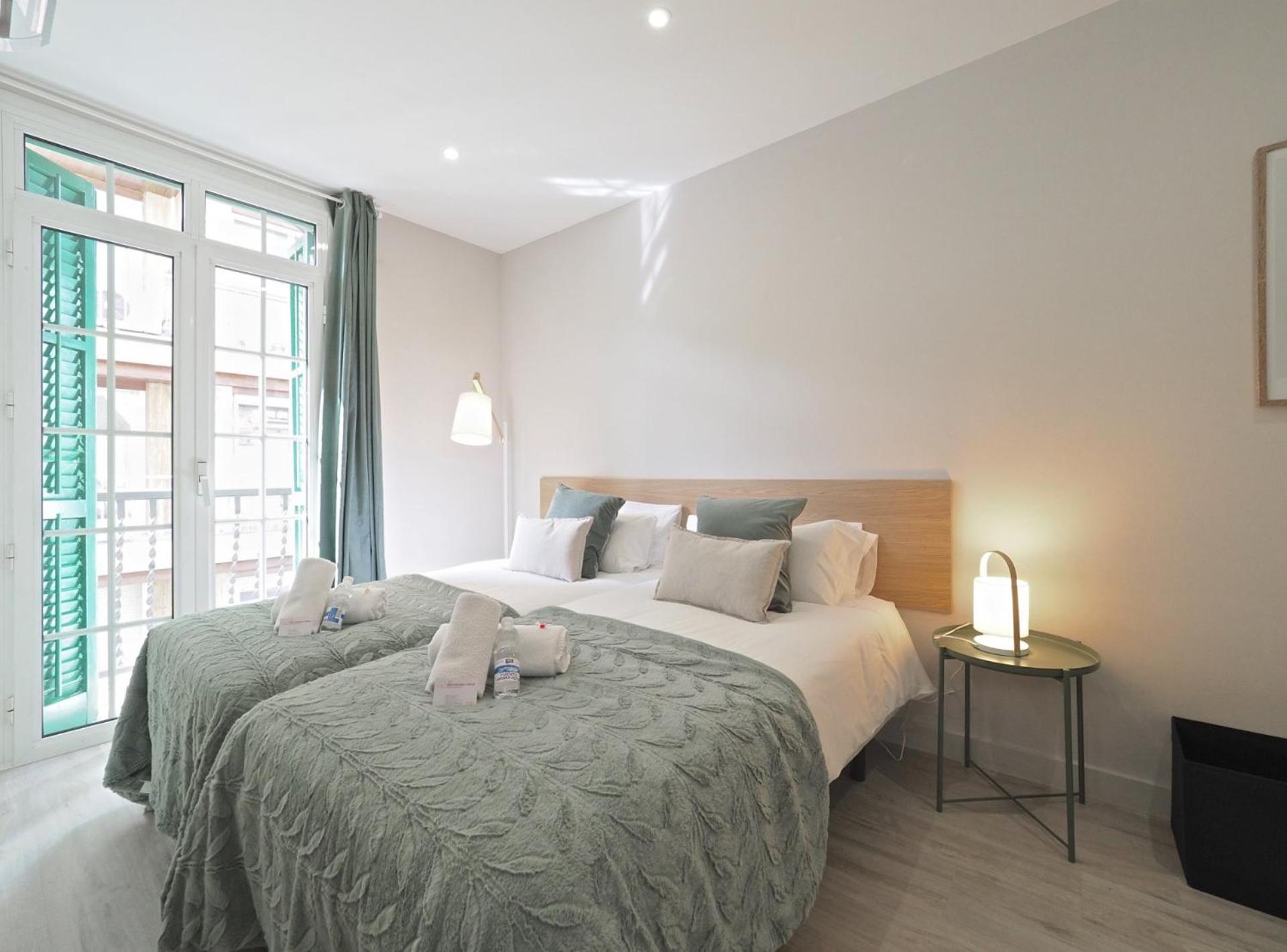 Barcelonaforrent Urban Town Suites ภายนอก รูปภาพ