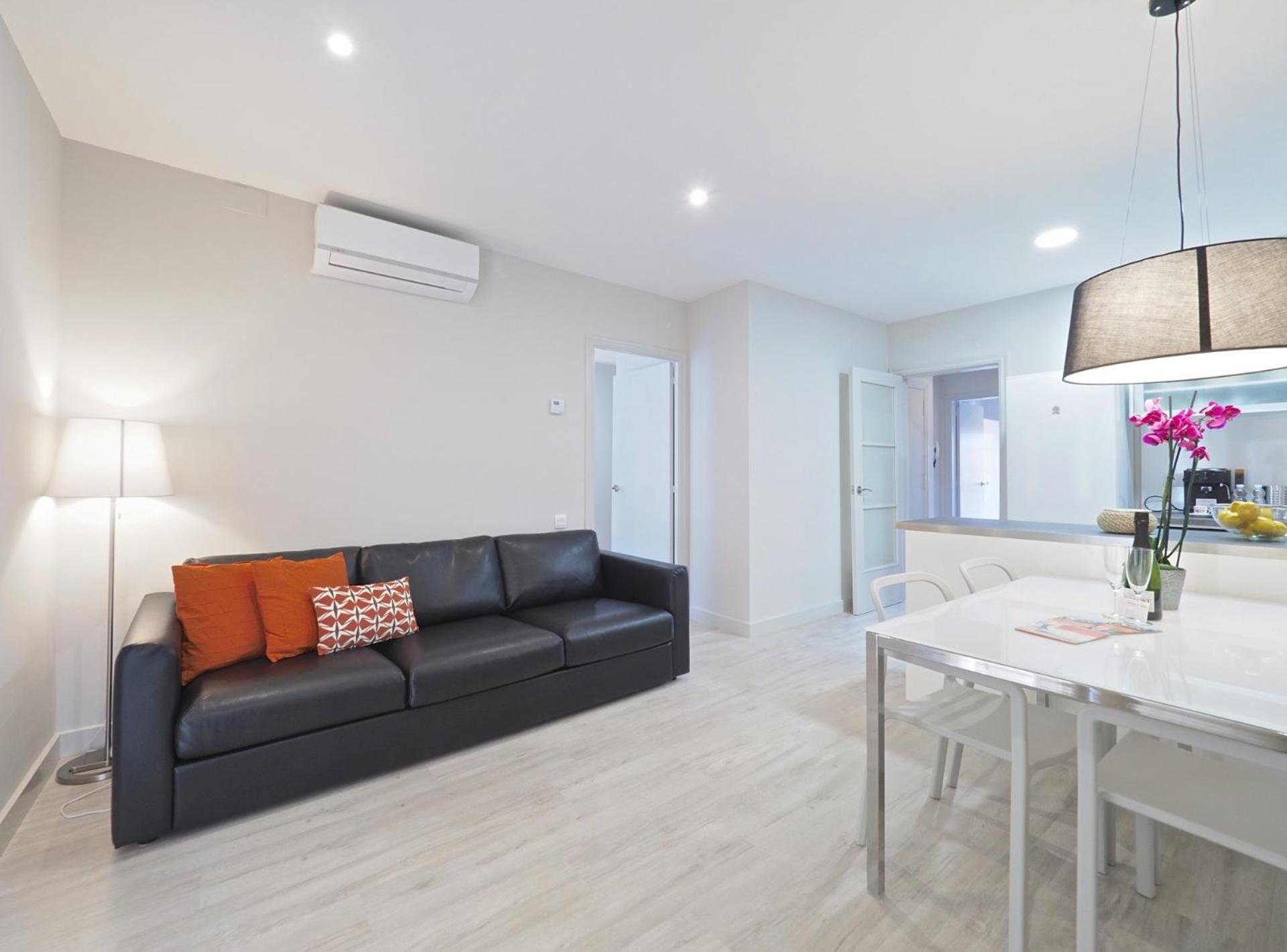 Barcelonaforrent Urban Town Suites ภายนอก รูปภาพ