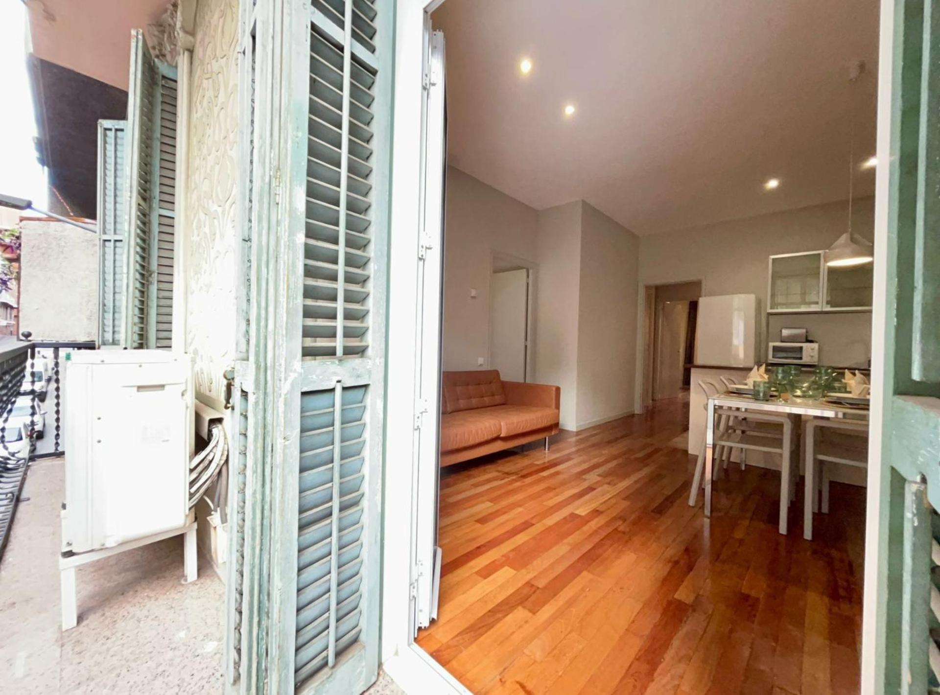 Urban Town Suites Terrace บาร์เซโลนา ภายนอก รูปภาพ