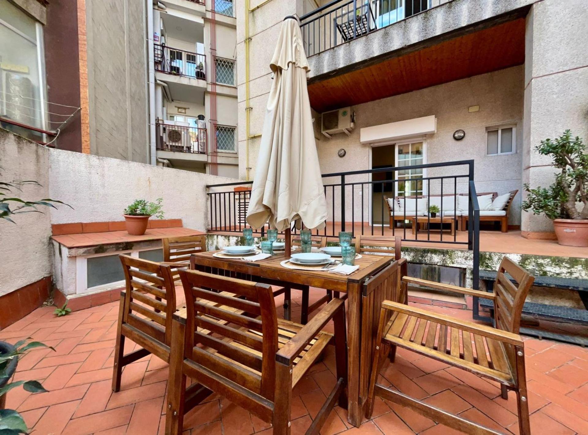 Barcelonaforrent Urban Town Suites ภายนอก รูปภาพ