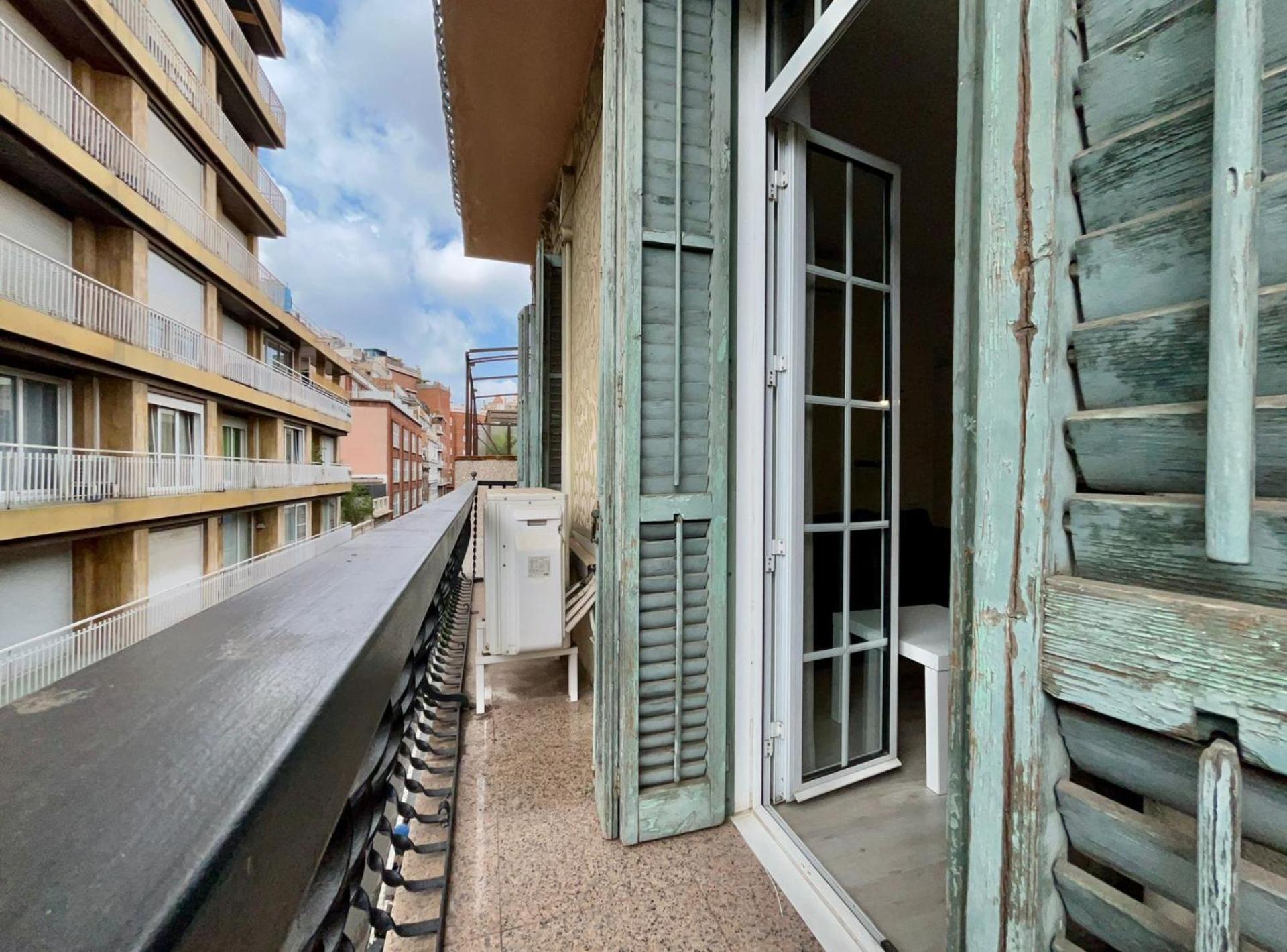 Barcelonaforrent Urban Town Suites ภายนอก รูปภาพ