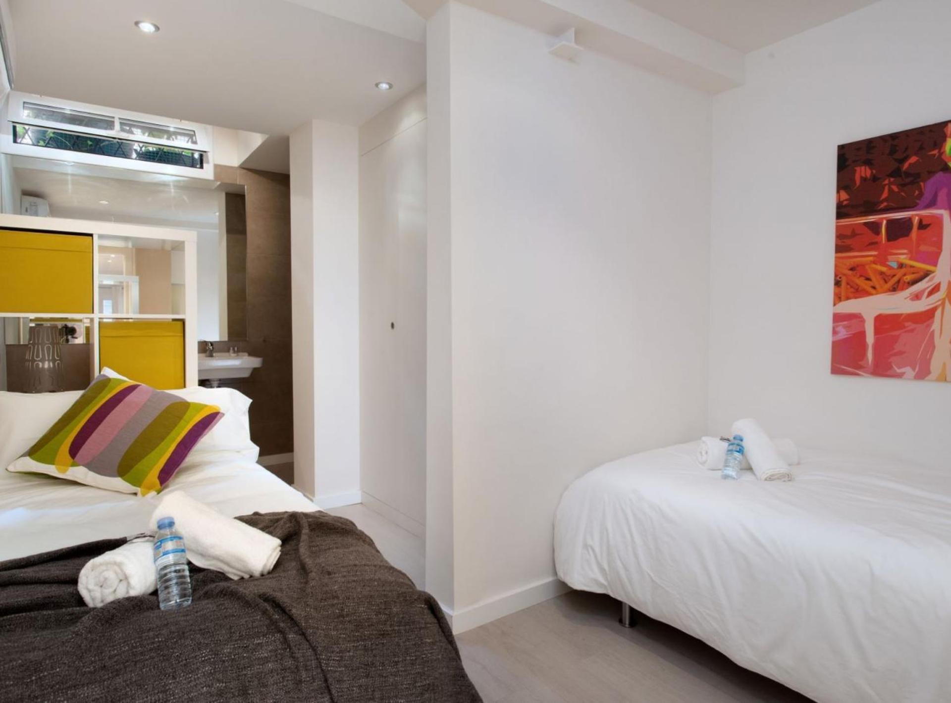 Barcelonaforrent Urban Town Suites ภายนอก รูปภาพ